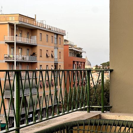 Near Vatican, Irnerio 47 Guest House Rome Exterior photo