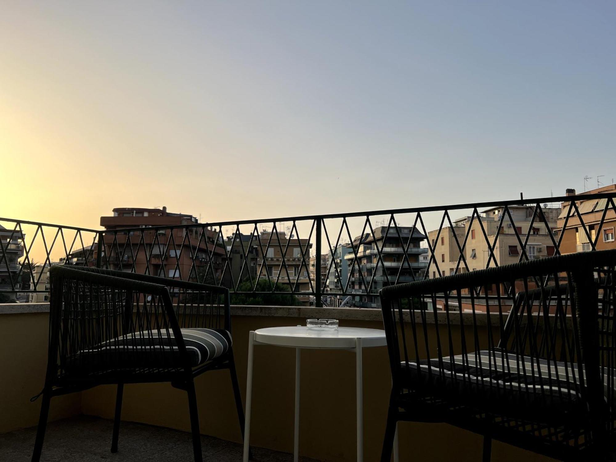 Near Vatican, Irnerio 47 Guest House Rome Exterior photo