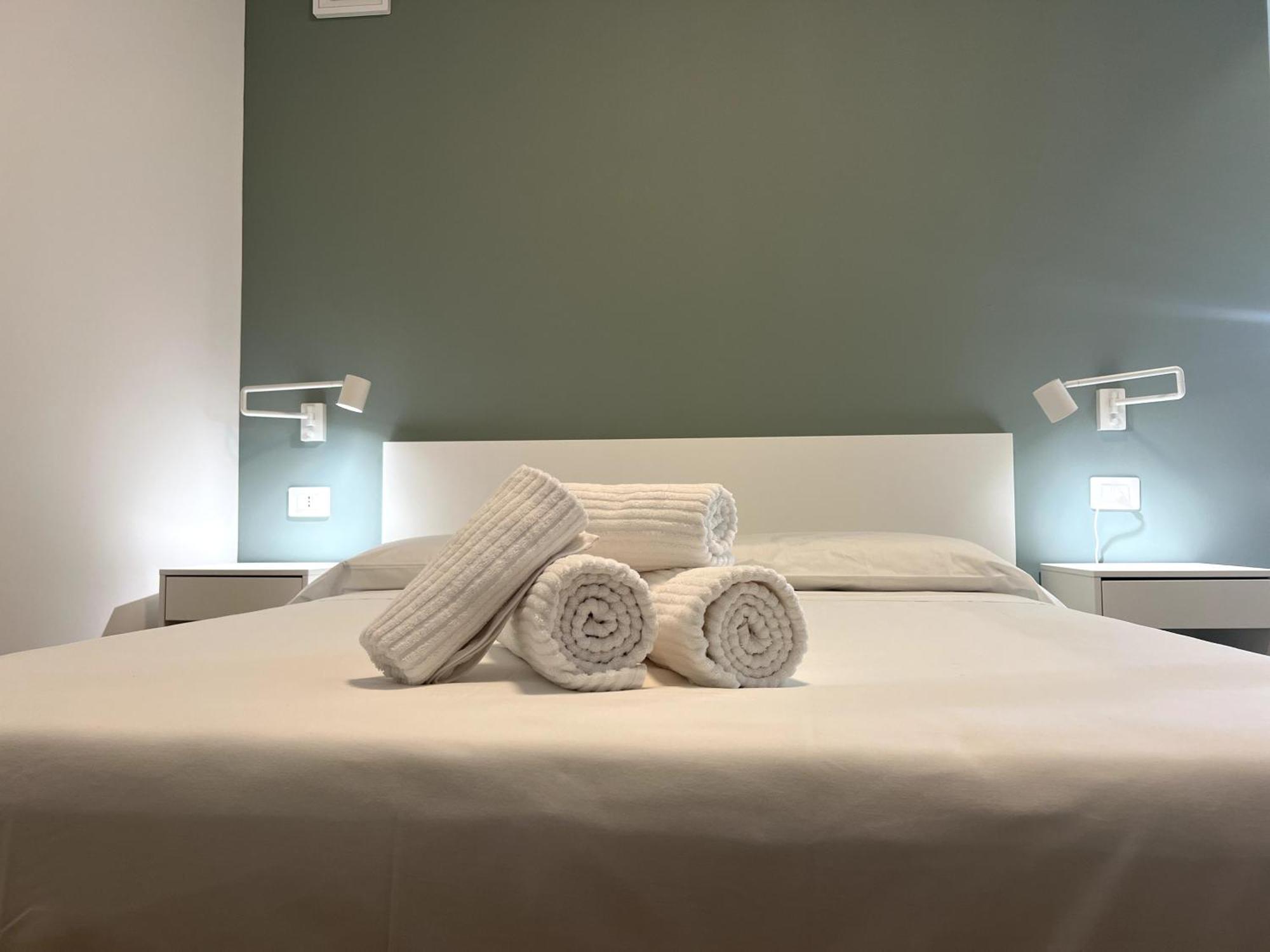 Near Vatican, Irnerio 47 Guest House Rome Room photo