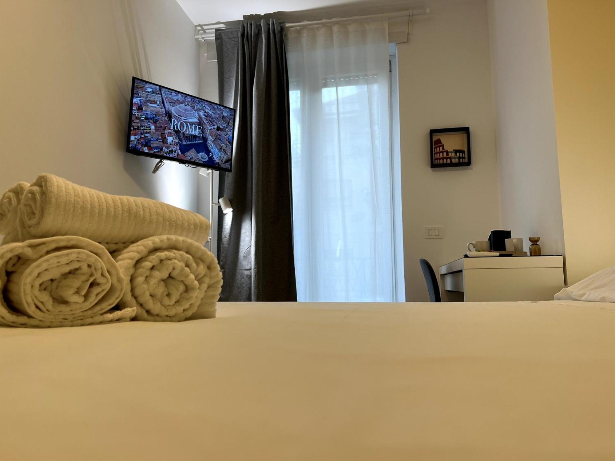Near Vatican, Irnerio 47 Guest House Rome Room photo