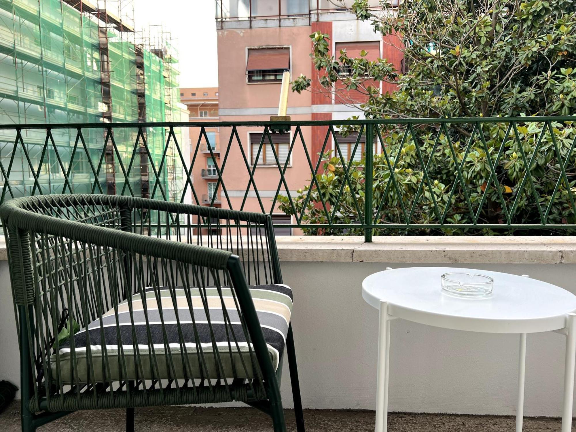 Near Vatican, Irnerio 47 Guest House Rome Room photo